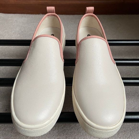 COACH Women Pink Petal Slip On Sneakers - NEW NWOB - Picture 1 of 8